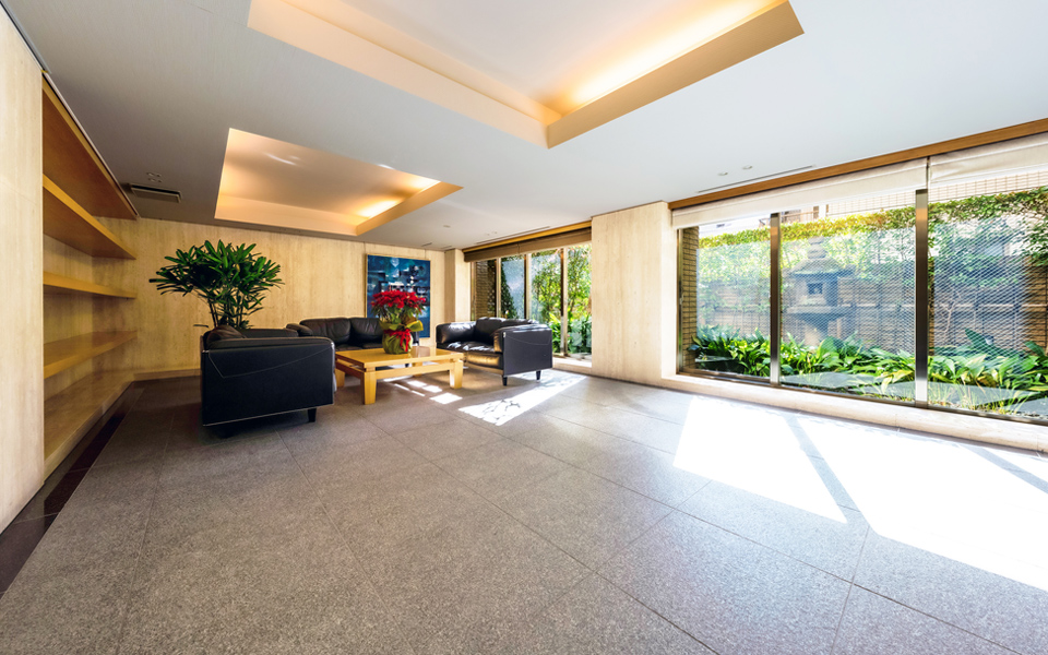 エントランスホール